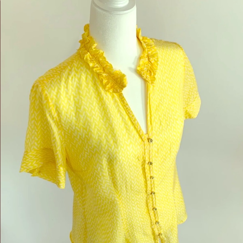 Banana Republic Silk Blend Blouse size M Yellow